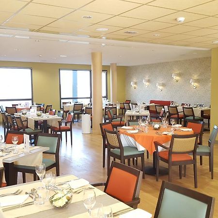 Residence Seniors Domitys Les Hautes Feuilles Reims Exterior foto